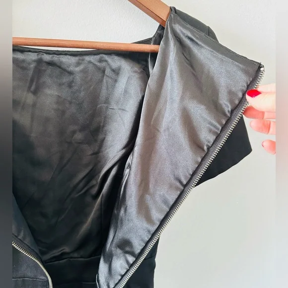 French Connection | Classy Fitted Dress - Picture 9 of 11